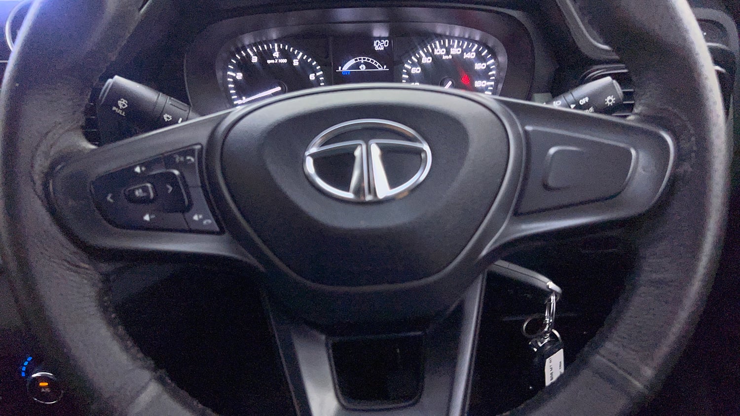 Used 2022 Tata Punch Adventure MT Petrol Manual top_features Airbags