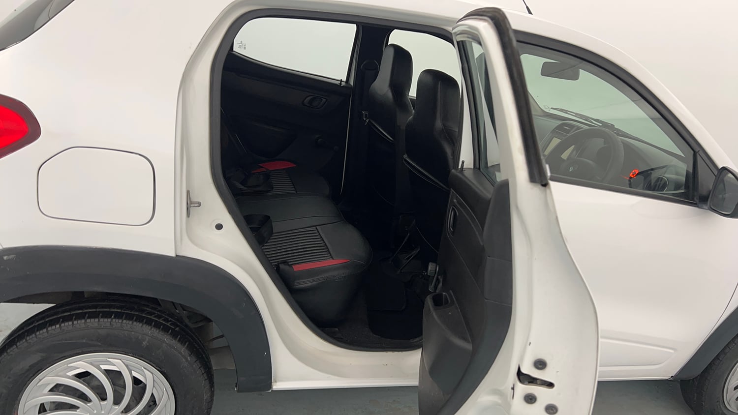 Used 2018 Renault Kwid RXT Petrol Manual interior RIGHT SIDE REAR DOOR CABIN VIEW