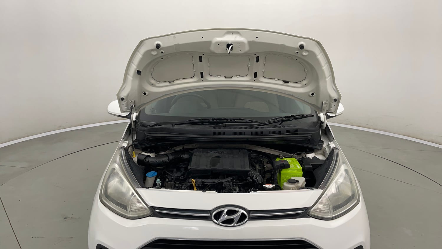Used 2014 Hyundai Xcent S 1.2 (O) Petrol Manual engine ENGINE & BONNET OPEN FRONT VIEW