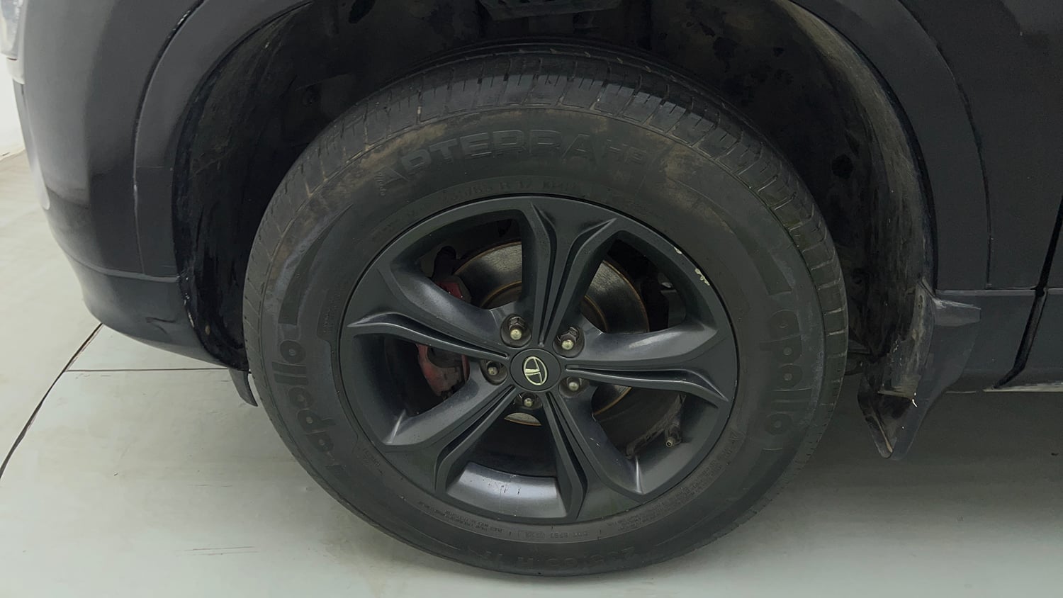 Used 2021 Tata Harrier XT Plus Dark Edition Diesel Manual tyres LEFT FRONT TYRE RIM VIEW