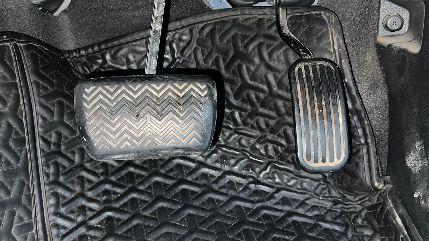 Used 2023 Toyota Innova Hycross VX Hybrid 7 STR Hybrid Automatic interior PEDALS VIEW