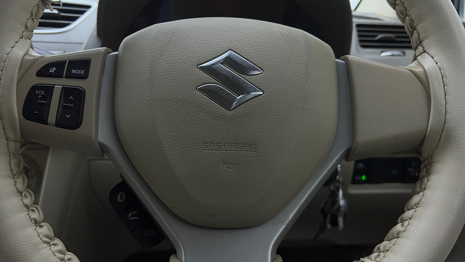 Used 2018 Maruti Suzuki Ertiga VXI Petrol Manual top_features Airbags