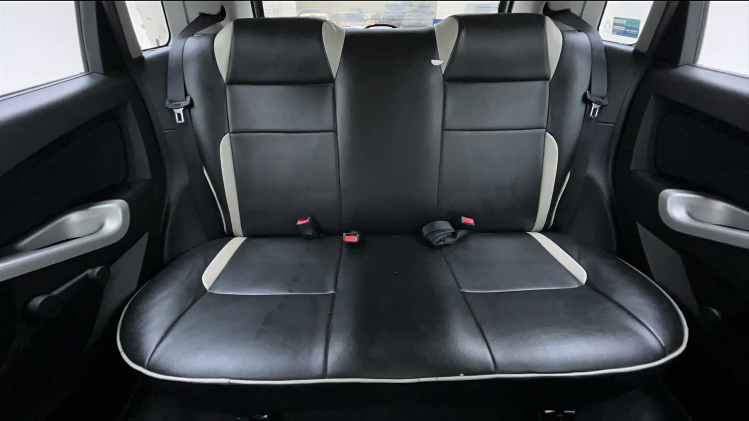 Used 2014 Ford Figo Duratorq Diesel Titanium 1.4 Diesel Manual interior REAR SEAT CONDITION VIEW