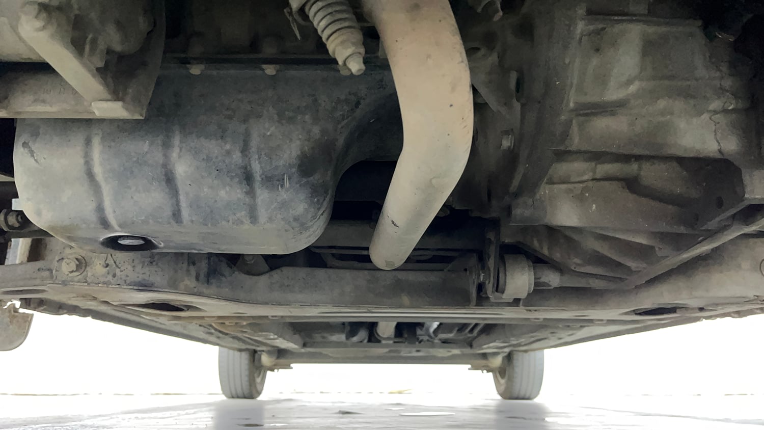 Used 2014 Ford Figo Duratorq Diesel Titanium 1.4 Diesel Manual extra FRONT LEFT UNDERBODY VIEW