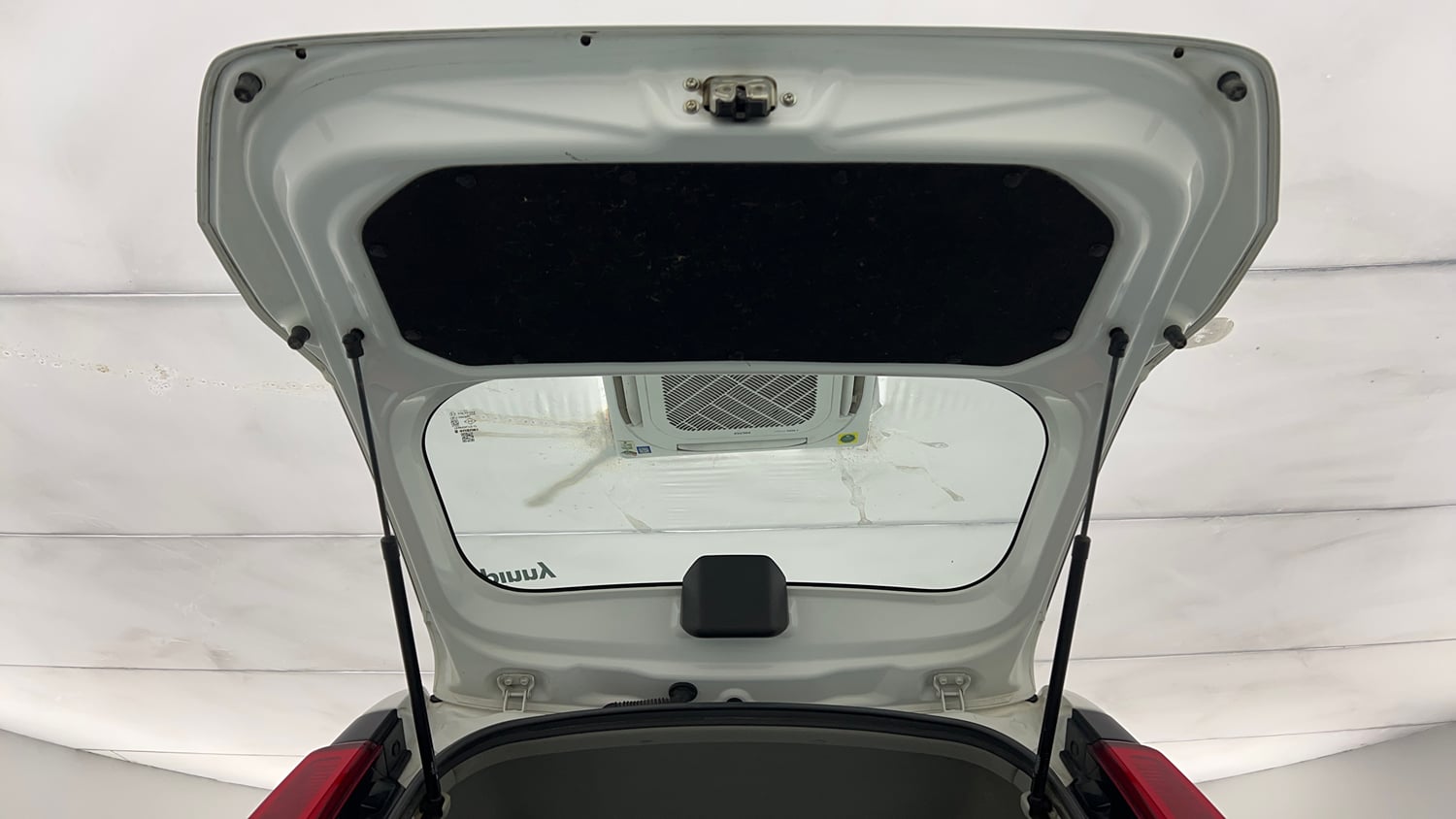 Used 2022 Maruti Suzuki Wagon R LXI 1.0 Petrol Manual interior DICKY DOOR OPEN VIEW