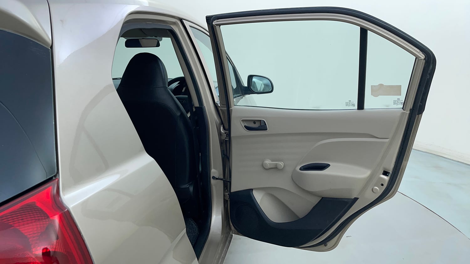Used 2019 Hyundai Santro Era Executive Petrol Manual interior RIGHT REAR DOOR OPEN VIEW