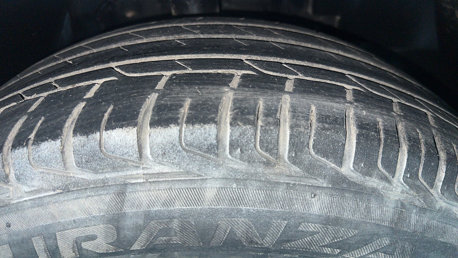 Used 2023 Tata Nexon XZ Plus (S) Petrol Manual tyres RIGHT FRONT TYRE TREAD VIEW