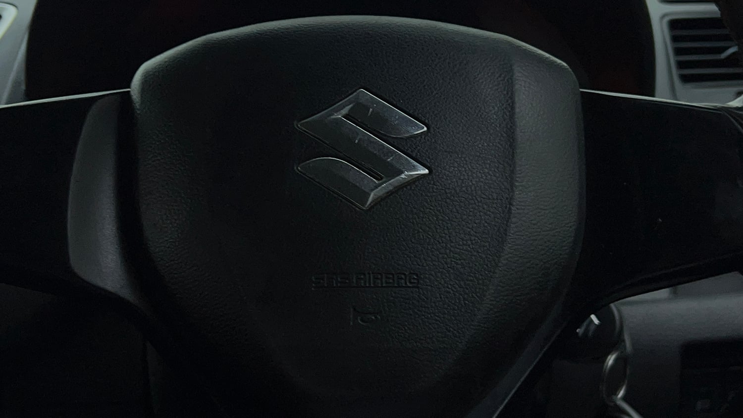 Used 2017 Maruti Suzuki Swift Lxi (O) Petrol Manual top_features Airbags