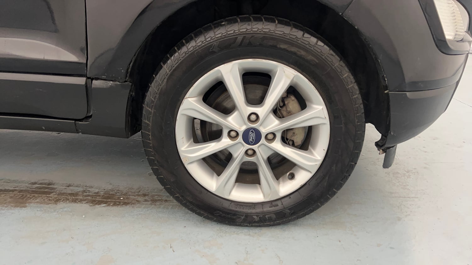 Used 2018 Ford EcoSport Titanium 1.5L TDCi Diesel Manual tyres RIGHT FRONT TYRE RIM VIEW