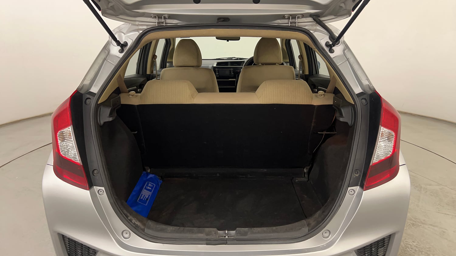 Used 2017 Honda Jazz V Petrol Petrol Manual interior DICKY INSIDE VIEW