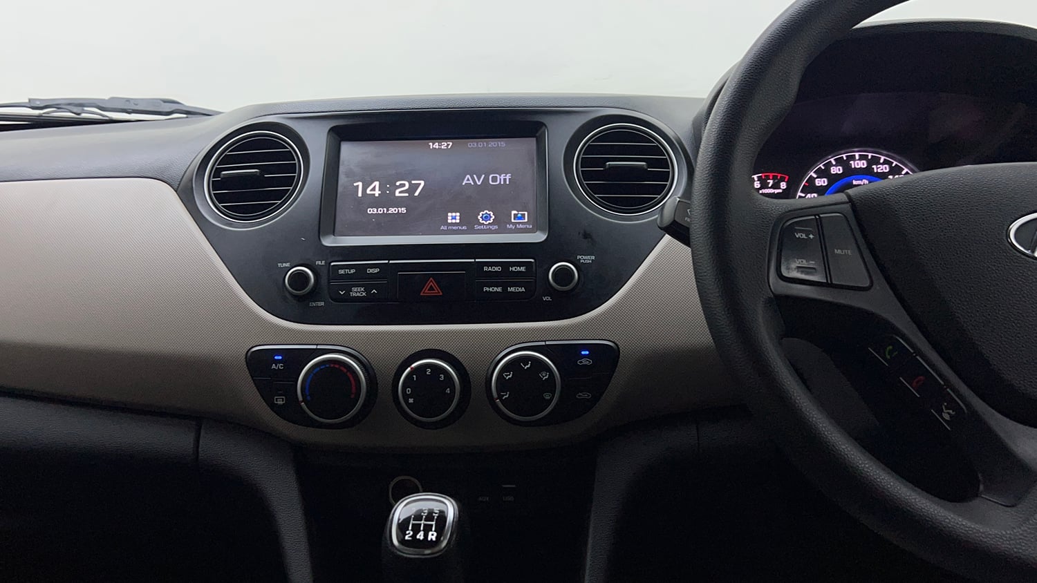 Used 2018 Hyundai Grand i10 Sportz 1.2 Kappa VTVT Petrol Manual interior MUSIC SYSTEM & AC CONTROL VIEW