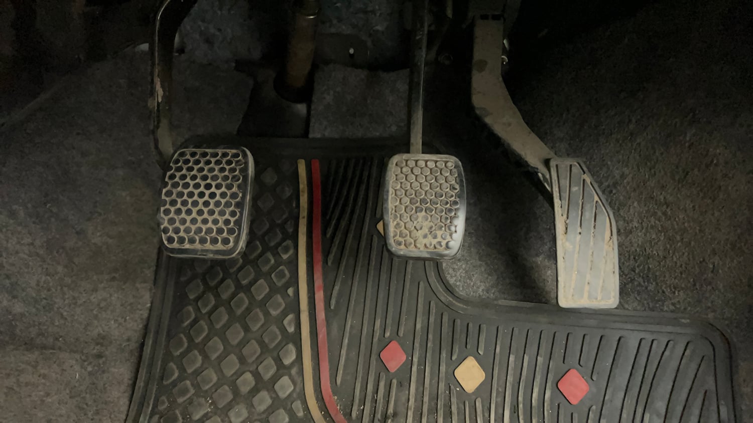 Used 2019 Maruti Suzuki Alto 800 LXi Petrol Manual interior PEDALS VIEW