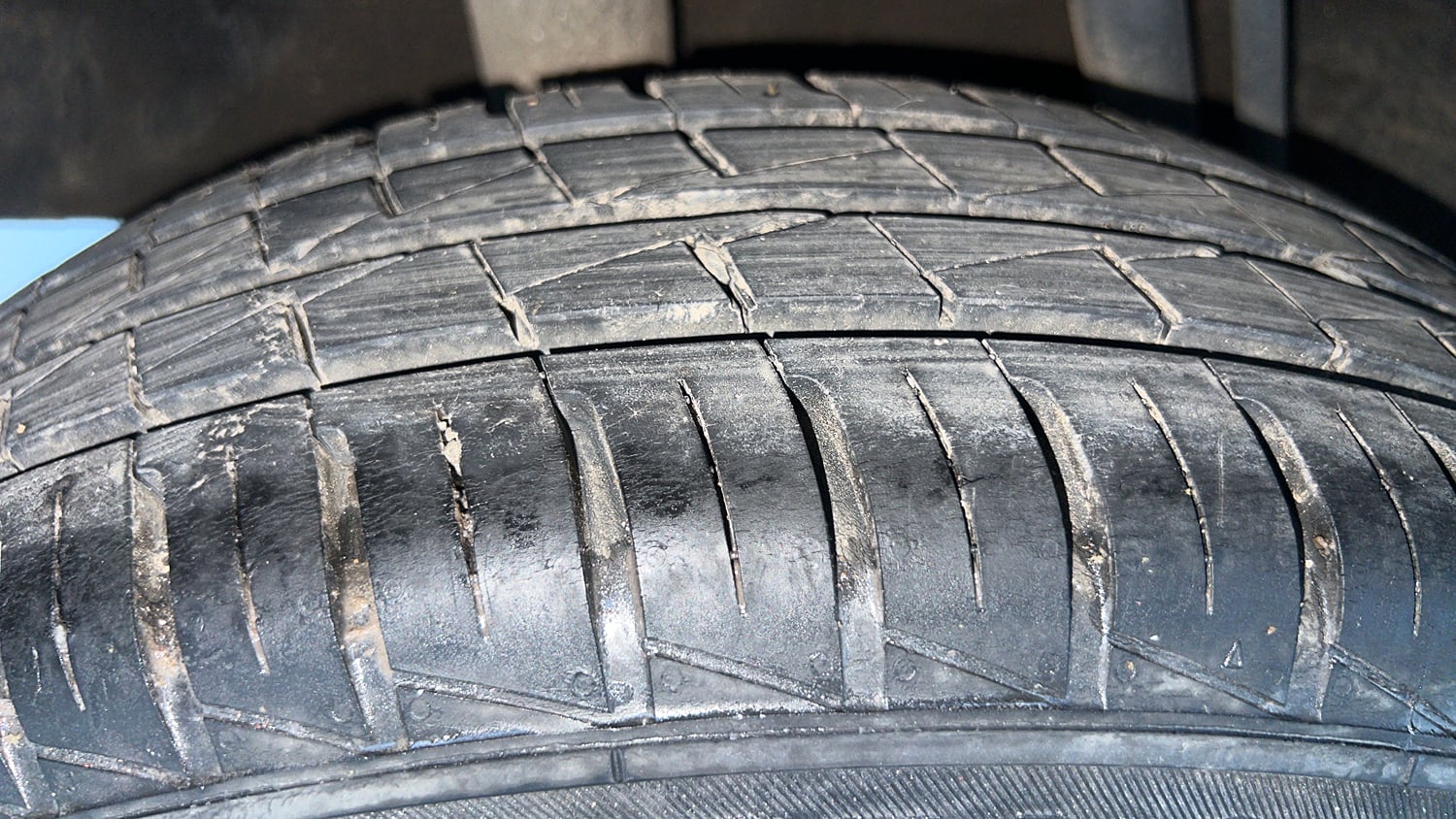 Used 2024 Renault Kwid CLIMBER AMT Petrol Automatic tyres RIGHT REAR TYRE TREAD VIEW