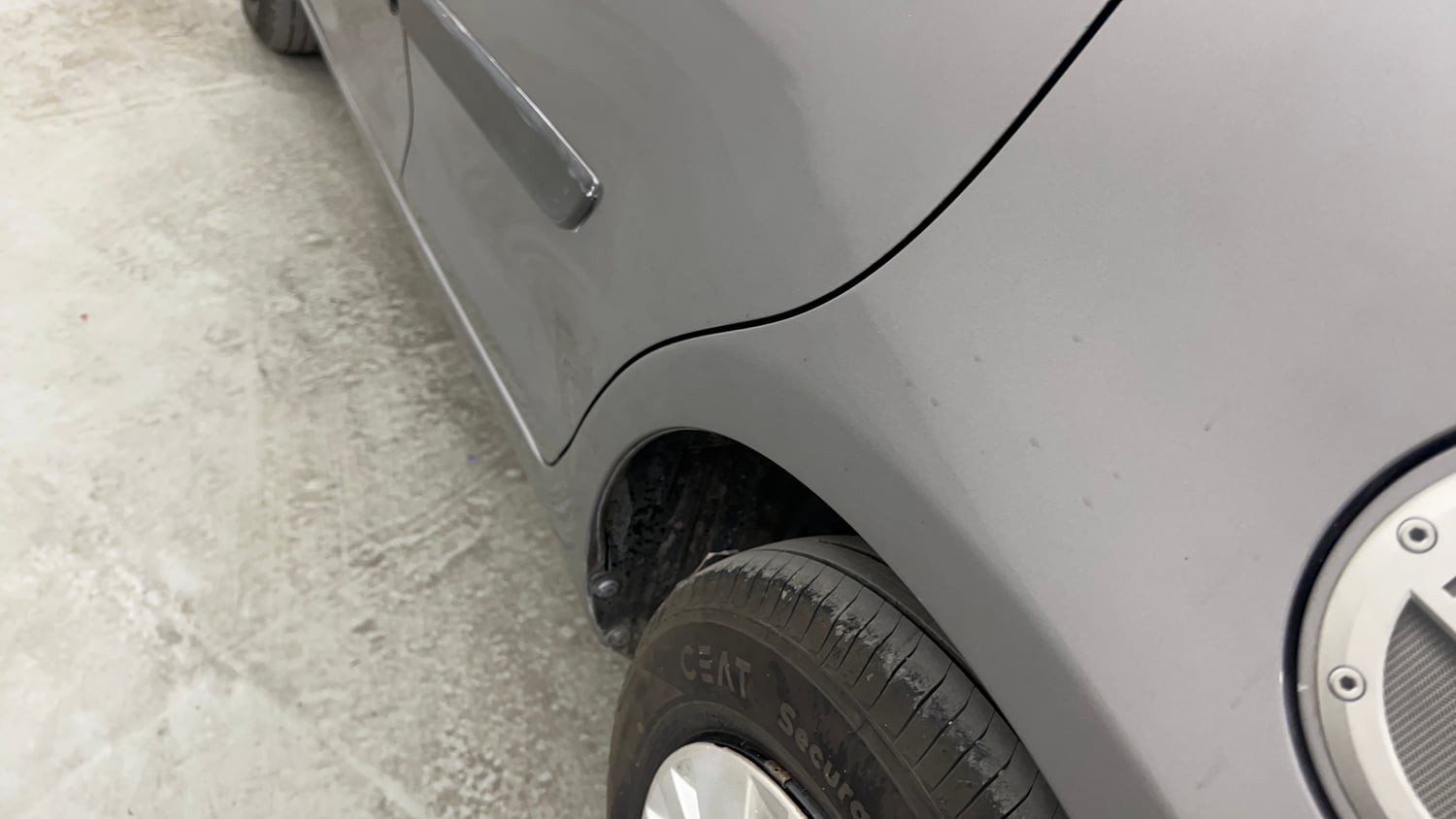 Used 2014 Maruti Suzuki Swift VXi Petrol Manual dents MINOR SCRATCH