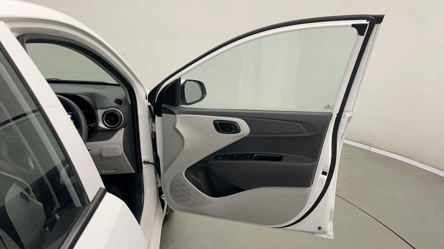 Used 2023 Hyundai Grand i10 Nios Magna 1.2 Kappa VTVT Petrol Manual interior RIGHT FRONT DOOR OPEN VIEW