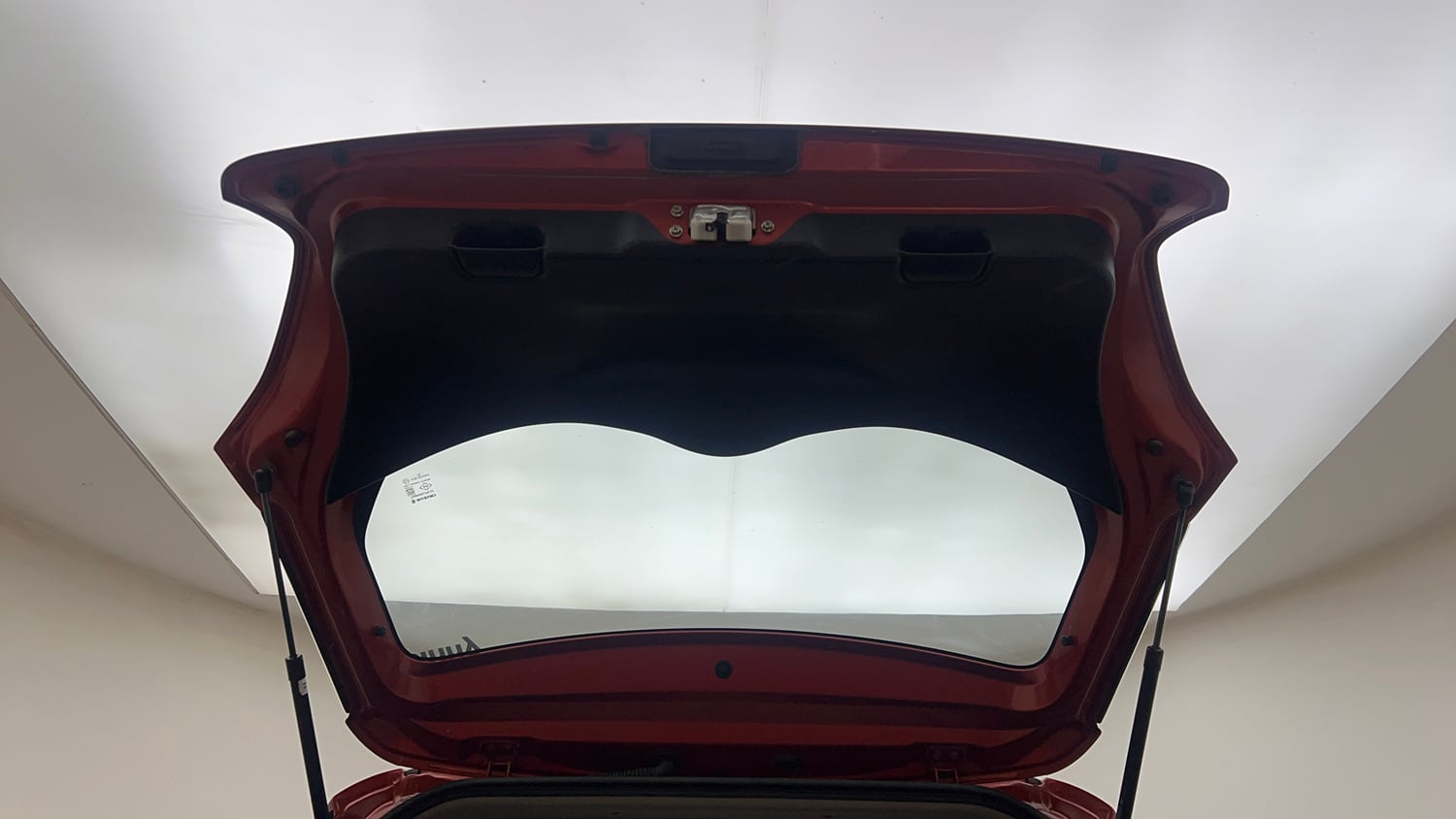 Used 2018 Maruti Suzuki Swift VXi Petrol Manual interior DICKY DOOR OPEN VIEW