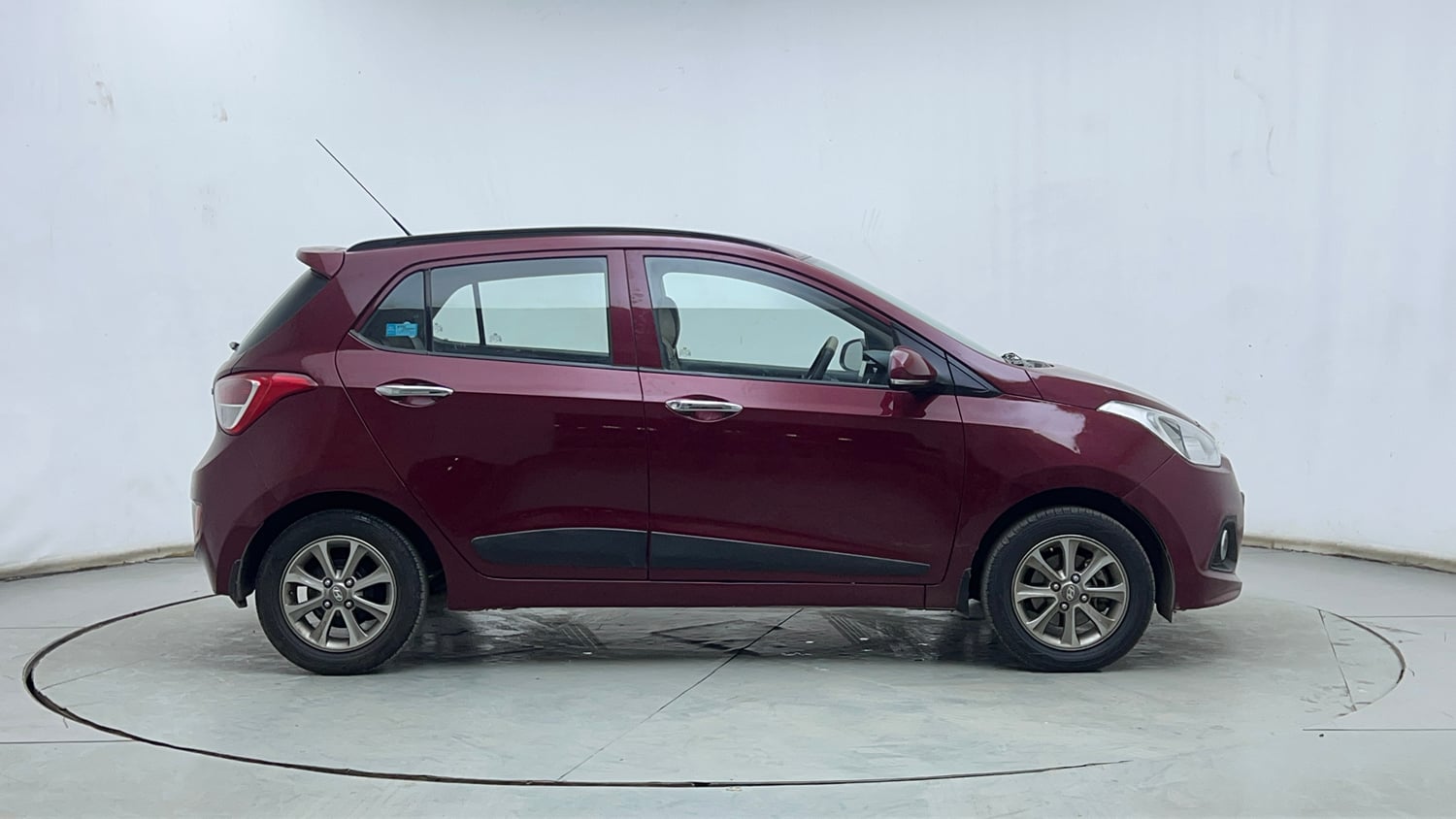 Used 2015 Hyundai Grand i10 Asta 1.2 Kappa VTVT Petrol Manual exterior RIGHT SIDE VIEW