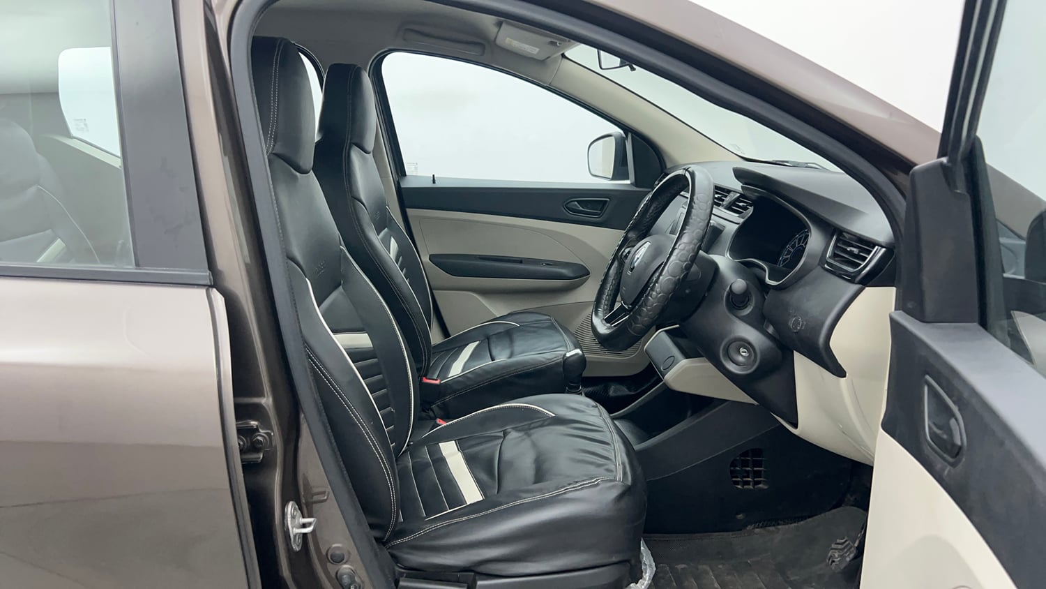 Used 2023 Renault Triber RXT EASY-R AMT Petrol Automatic interior RIGHT SIDE FRONT DOOR CABIN VIEW