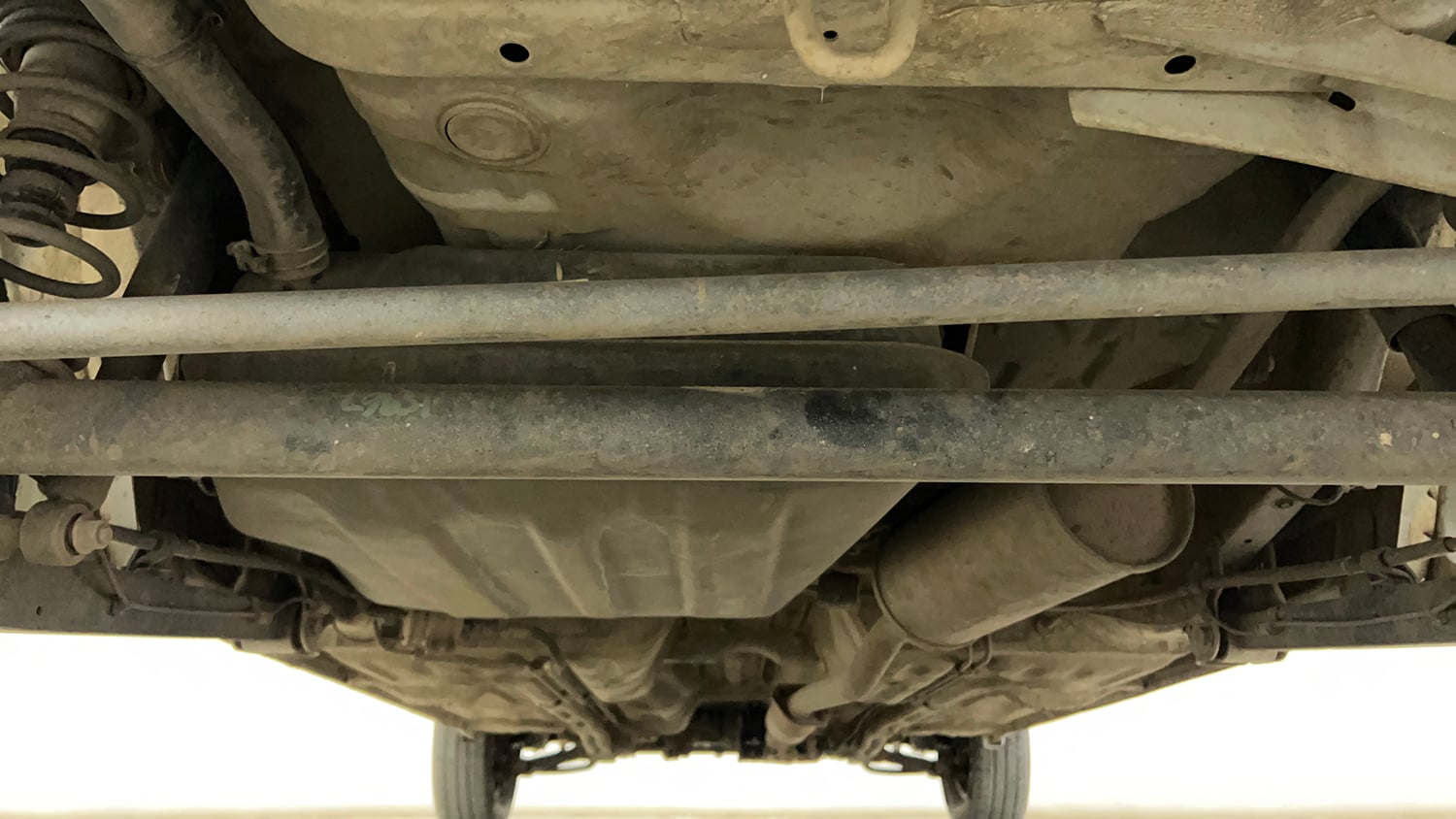 Used 2019 Maruti Suzuki Alto 800 LXi Petrol Manual extra REAR UNDERBODY VIEW (TAKEN FROM REAR)