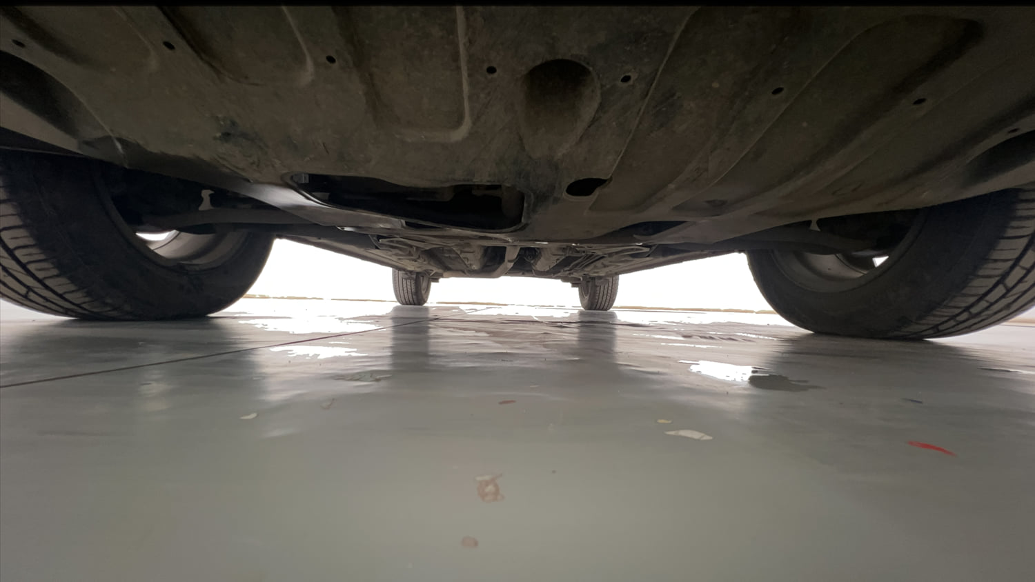 Used 2019 Hyundai Venue SX 1.4 (O) CRDi Diesel Manual extra FRONT LEFT UNDERBODY VIEW