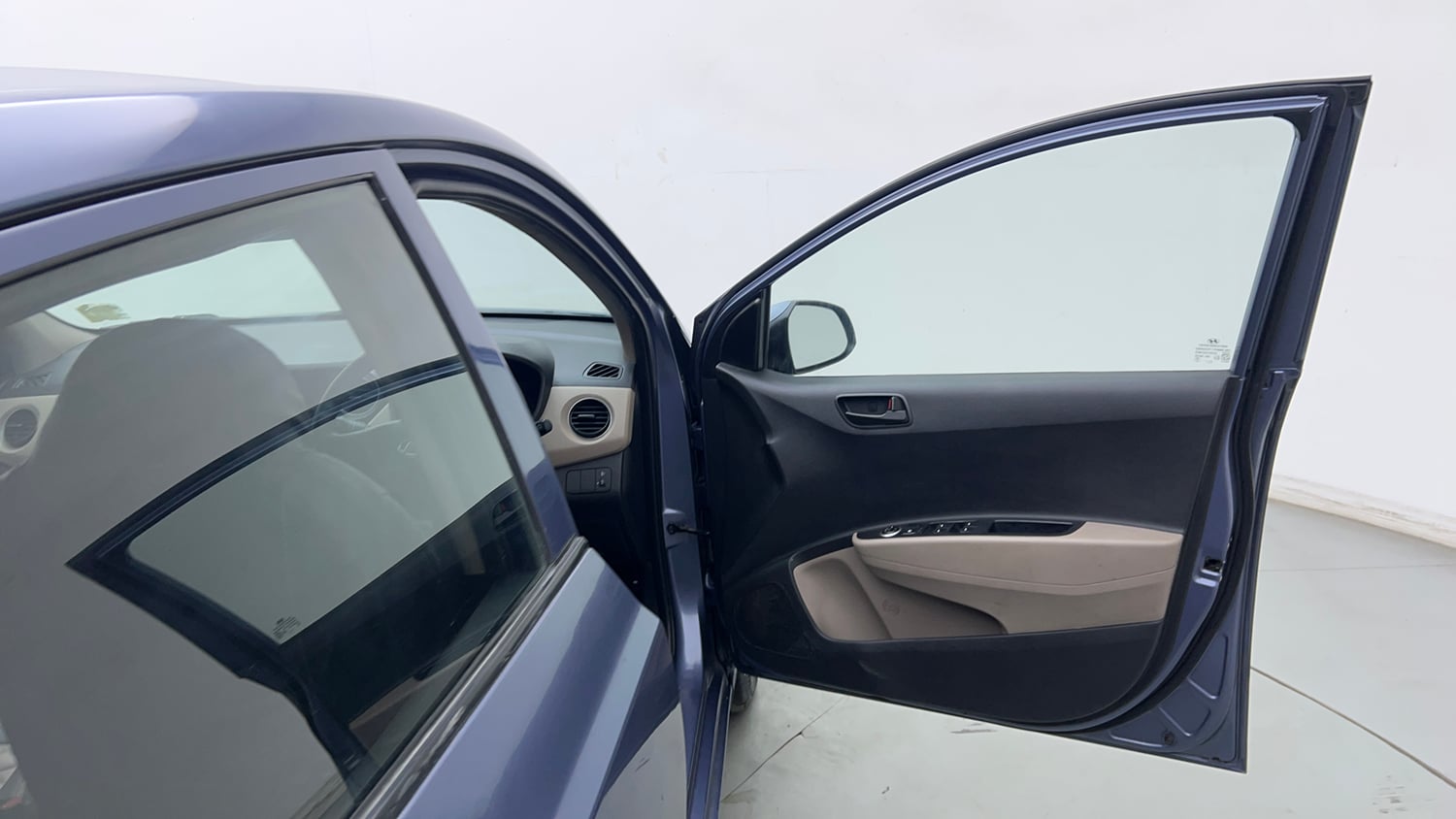 Used 2017 Hyundai Grand i10 Magna 1.2 Kappa VTVT Petrol Manual interior RIGHT FRONT DOOR OPEN VIEW