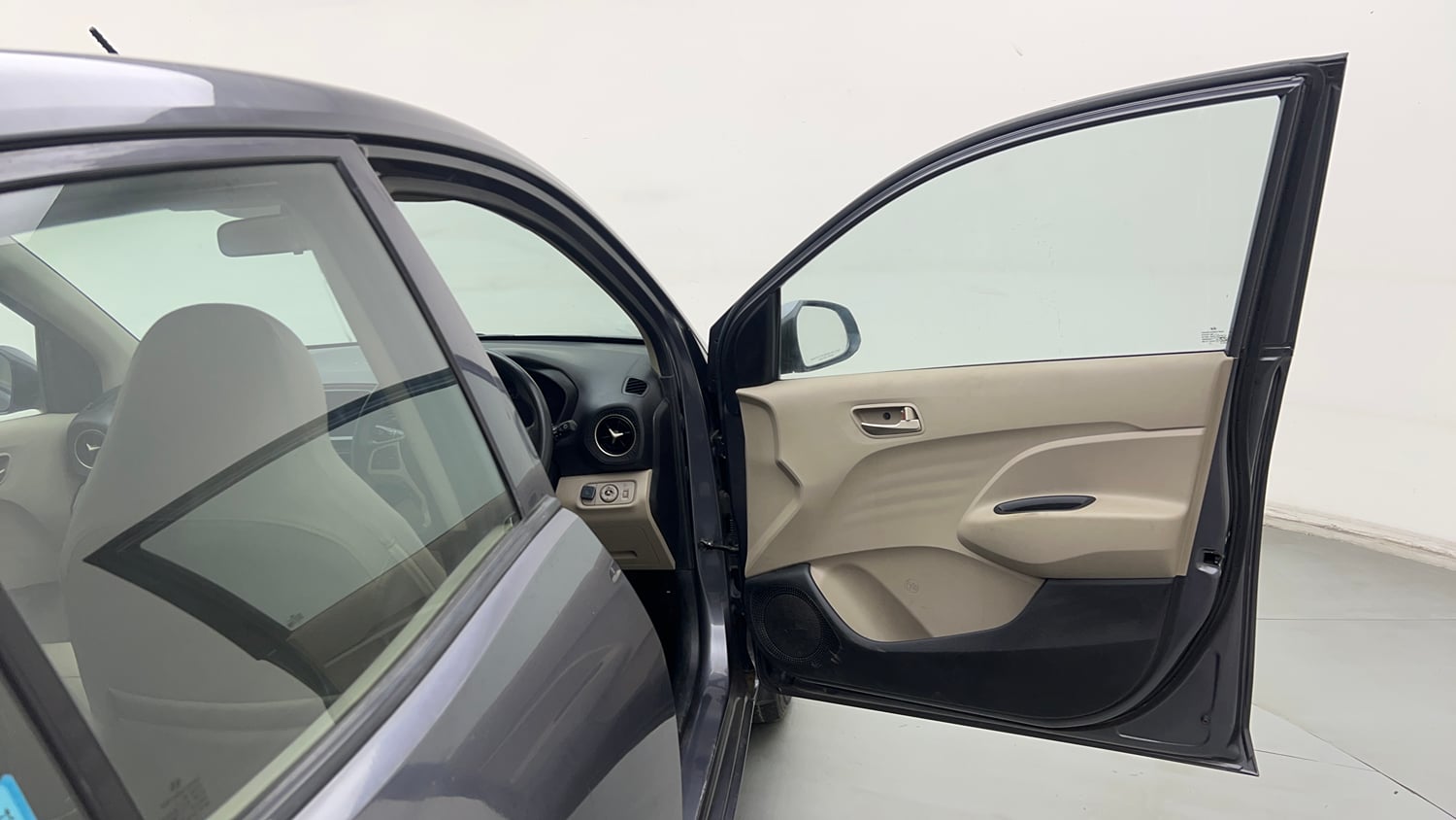 Used 2019 Hyundai Santro Sportz CNG Cng Manual interior RIGHT FRONT DOOR OPEN VIEW