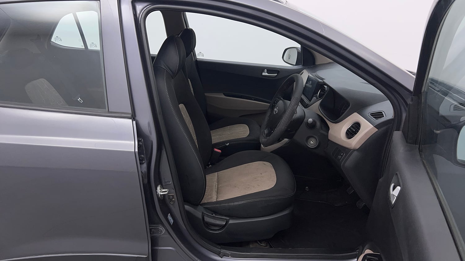 Used 2015 Hyundai Grand i10 Sportz 1.2 Kappa VTVT Petrol Manual interior RIGHT SIDE FRONT DOOR CABIN VIEW