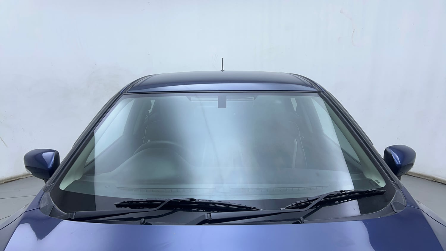 Used 2021 Maruti Suzuki Baleno Zeta Petrol Manual exterior FRONT WINDSHIELD VIEW