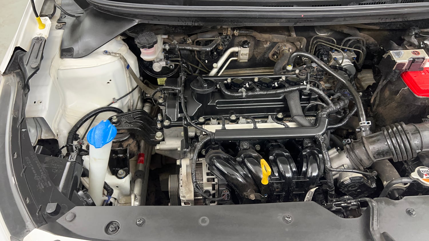 Used 2019 Hyundai Elite i20 Asta 1.2 (O) Petrol Manual engine ENGINE RIGHT SIDE VIEW