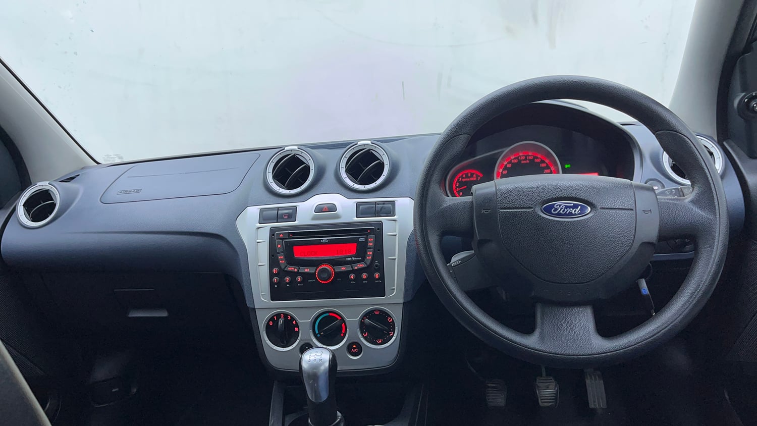 Used 2014 Ford Figo Duratorq Diesel Titanium 1.4 Diesel Manual interior DASHBOARD VIEW