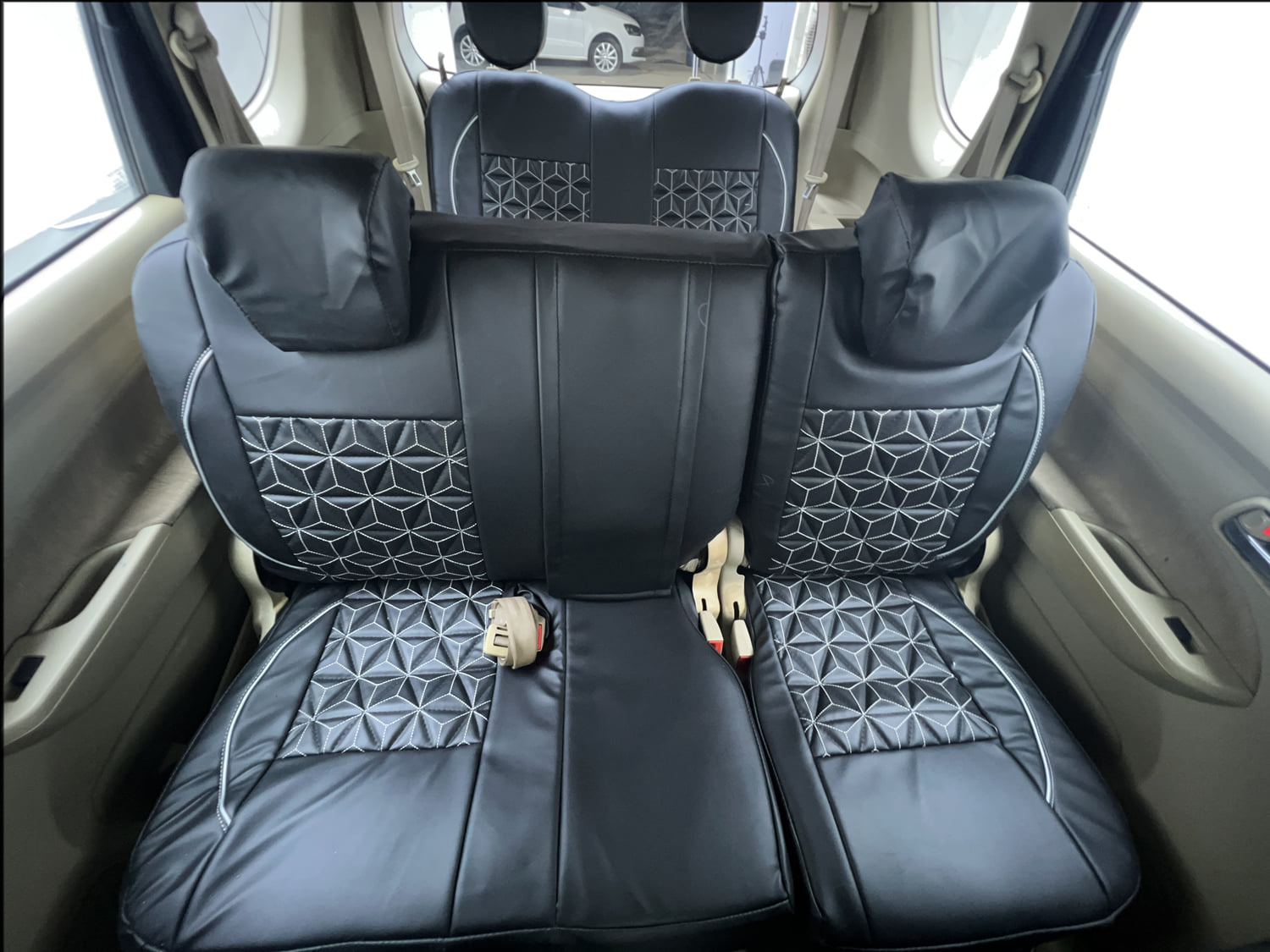 Used 2013 Maruti Suzuki Ertiga Vxi Petrol Manual interior REAR SEAT CONDITION VIEW