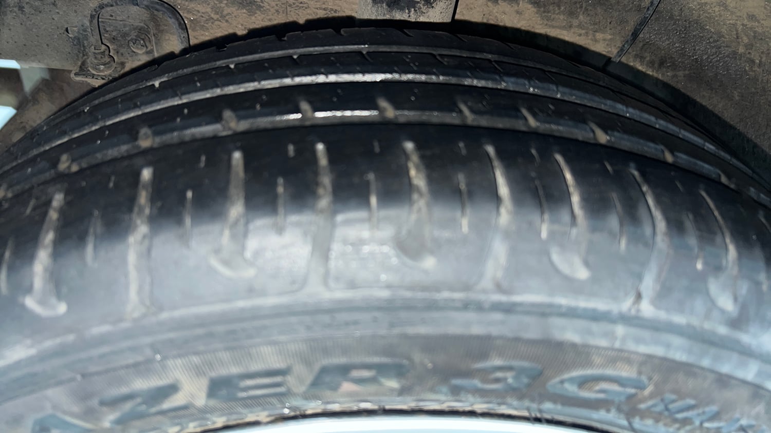 Used 2018 Hyundai Grand i10 Sportz 1.2 Kappa VTVT Petrol Manual tyres RIGHT REAR TYRE TREAD VIEW