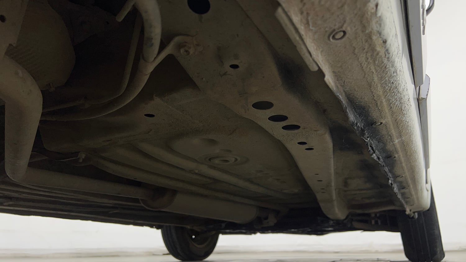 Used 2024 Maruti Suzuki Wagon R VXI 1.0 CNG Cng Manual extra REAR RIGHT UNDERBODY VIEW