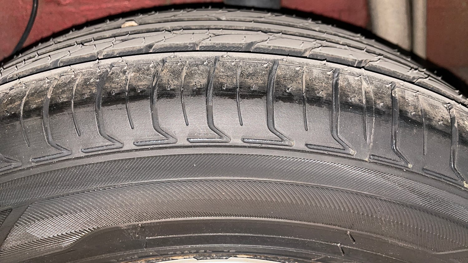 Used 2021 Maruti Suzuki Celerio VXi Petrol Manual tyres LEFT REAR TYRE TREAD VIEW