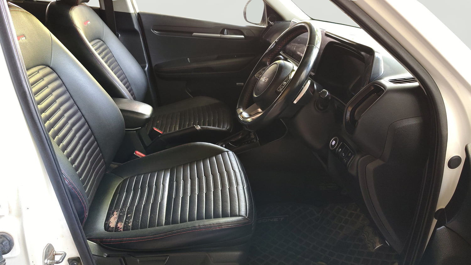 Used 2021 Kia Sonet GTX Plus 1.5 AT Diesel Automatic interior RIGHT SIDE FRONT DOOR CABIN VIEW