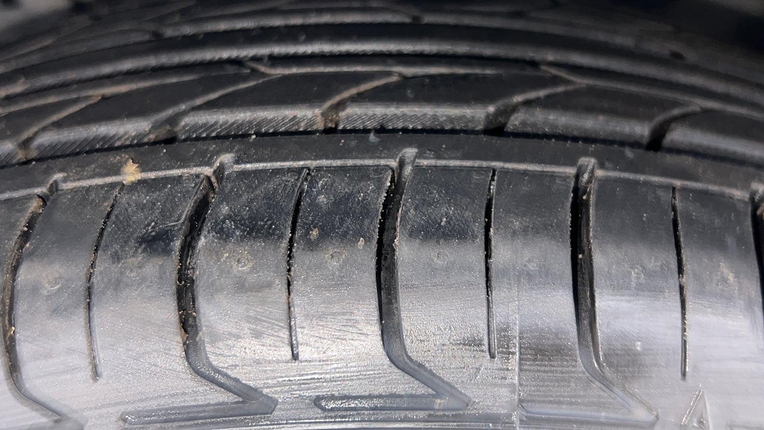 Used 2020 Kia Seltos HTX Plus 1.5 Diesel Diesel Manual tyres LEFT FRONT TYRE TREAD VIEW