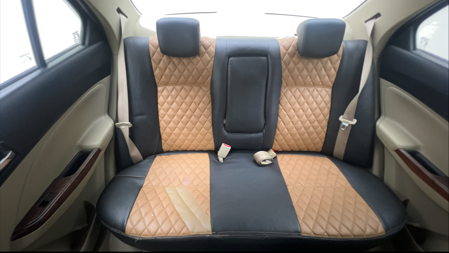 Used 2017 Maruti Suzuki Dzire VXi Petrol Manual interior REAR SEAT CONDITION VIEW