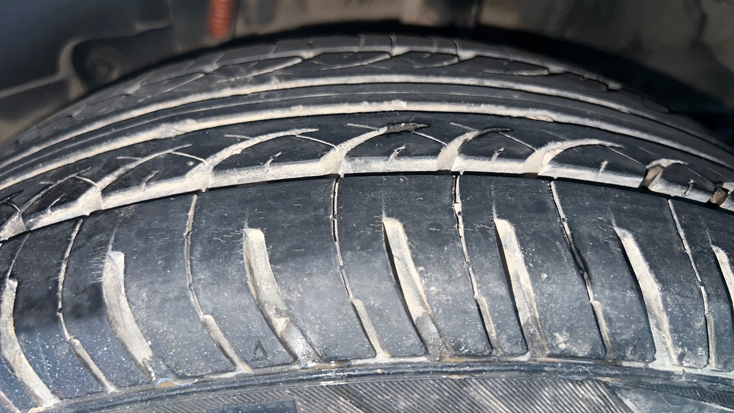 Used 2022 Tata Tigor EV XZ Plus Electric Automatic tyres LEFT REAR TYRE TREAD VIEW
