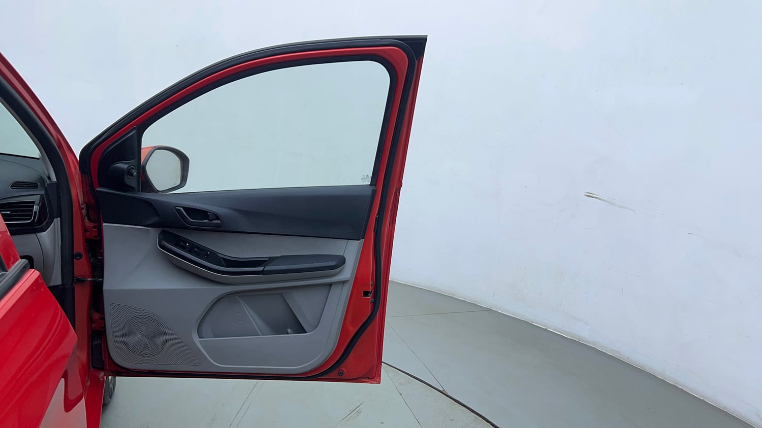 Used 2021 Tata Tiago XT Petrol Manual interior RIGHT FRONT DOOR OPEN VIEW