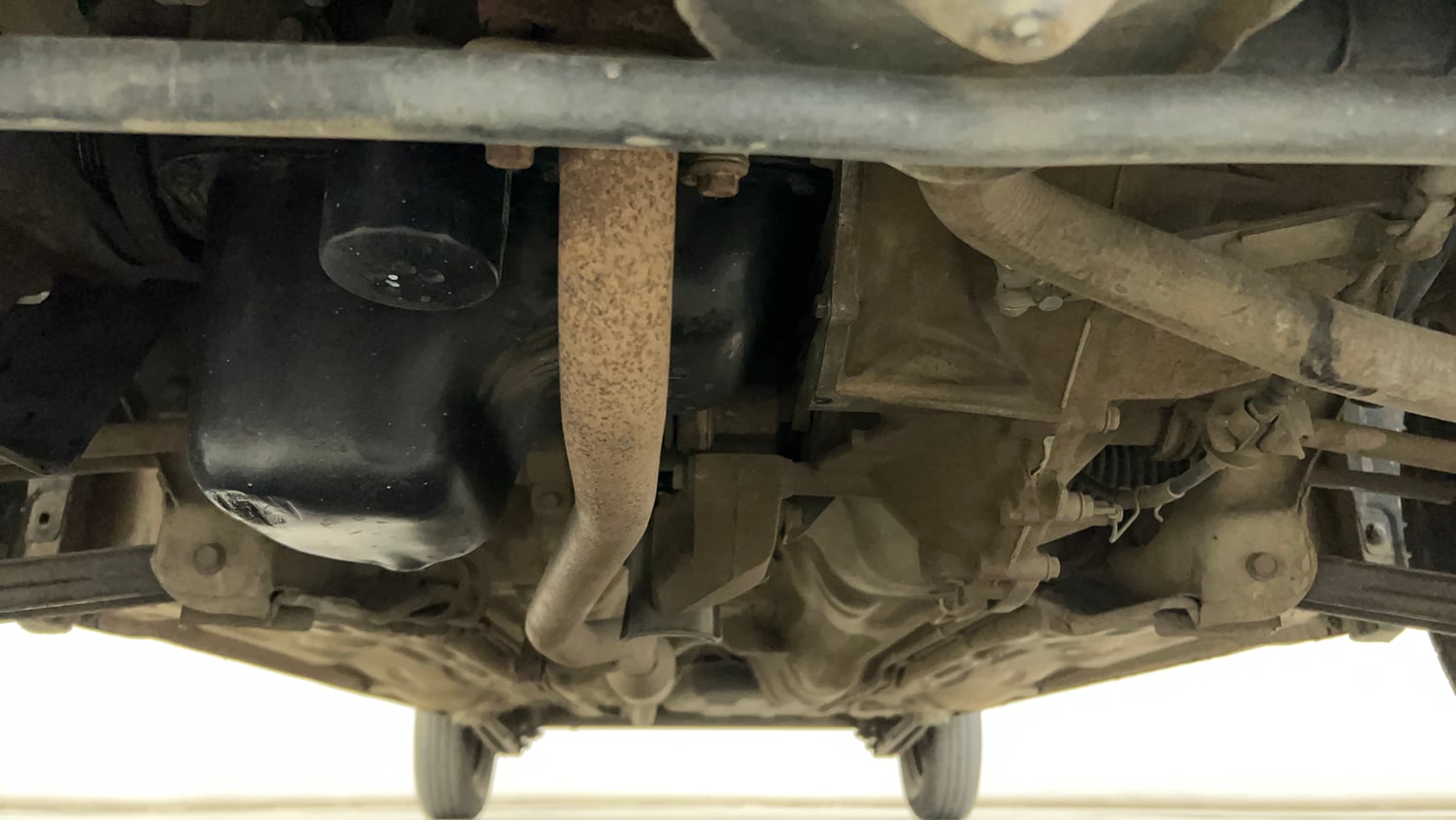 Used 2019 Maruti Suzuki Alto 800 LXi Petrol Manual extra FRONT LEFT UNDERBODY VIEW