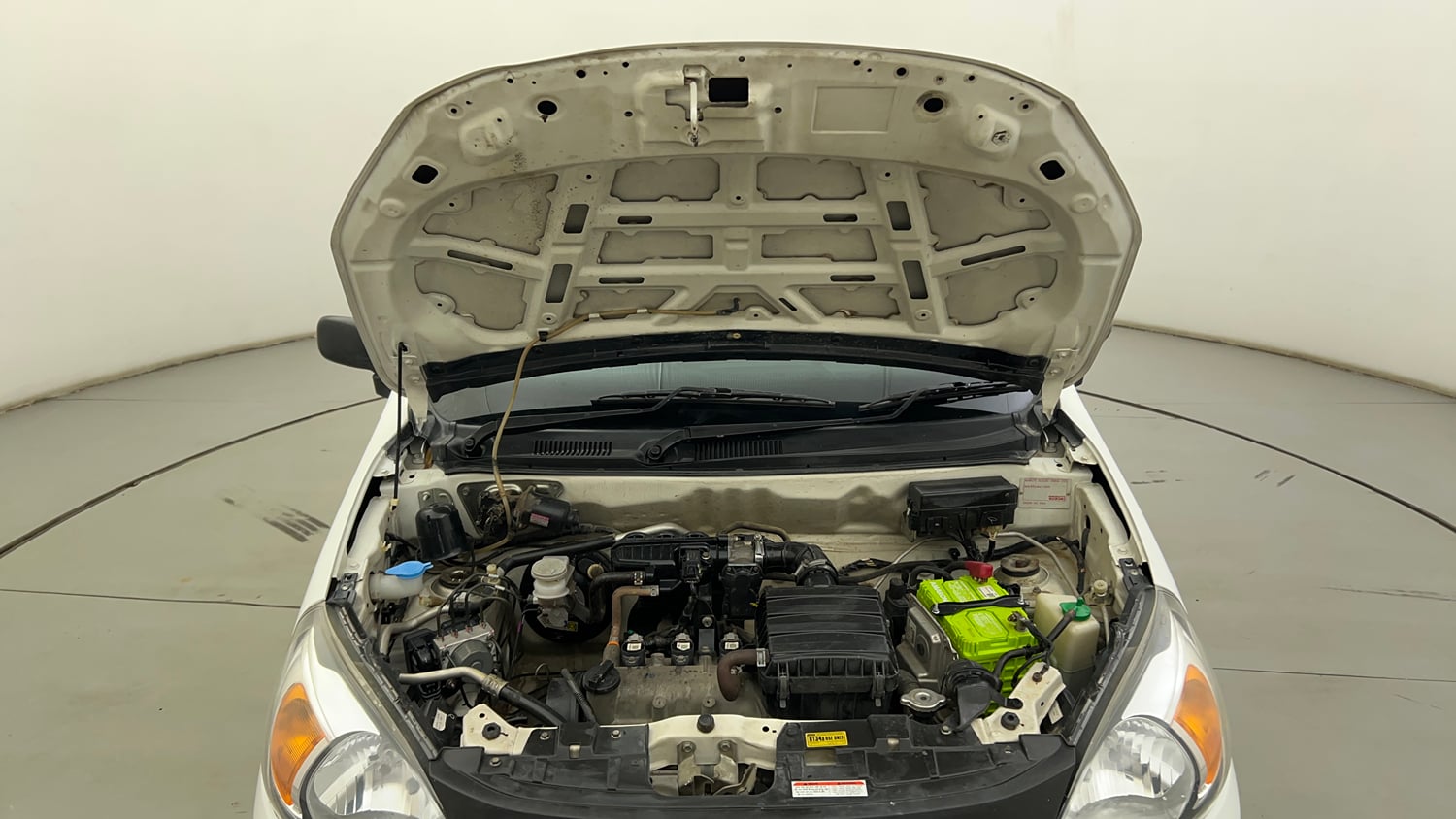 Used 2019 Maruti Suzuki Alto 800 LXi Petrol Manual engine ENGINE & BONNET OPEN FRONT VIEW