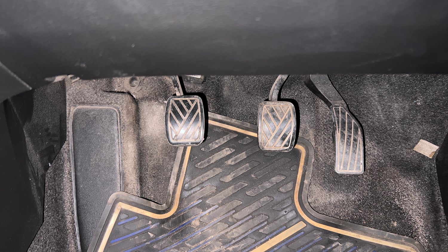 Used 2016 Maruti Suzuki S-Cross Zeta 1.3 Diesel Manual interior PEDALS VIEW