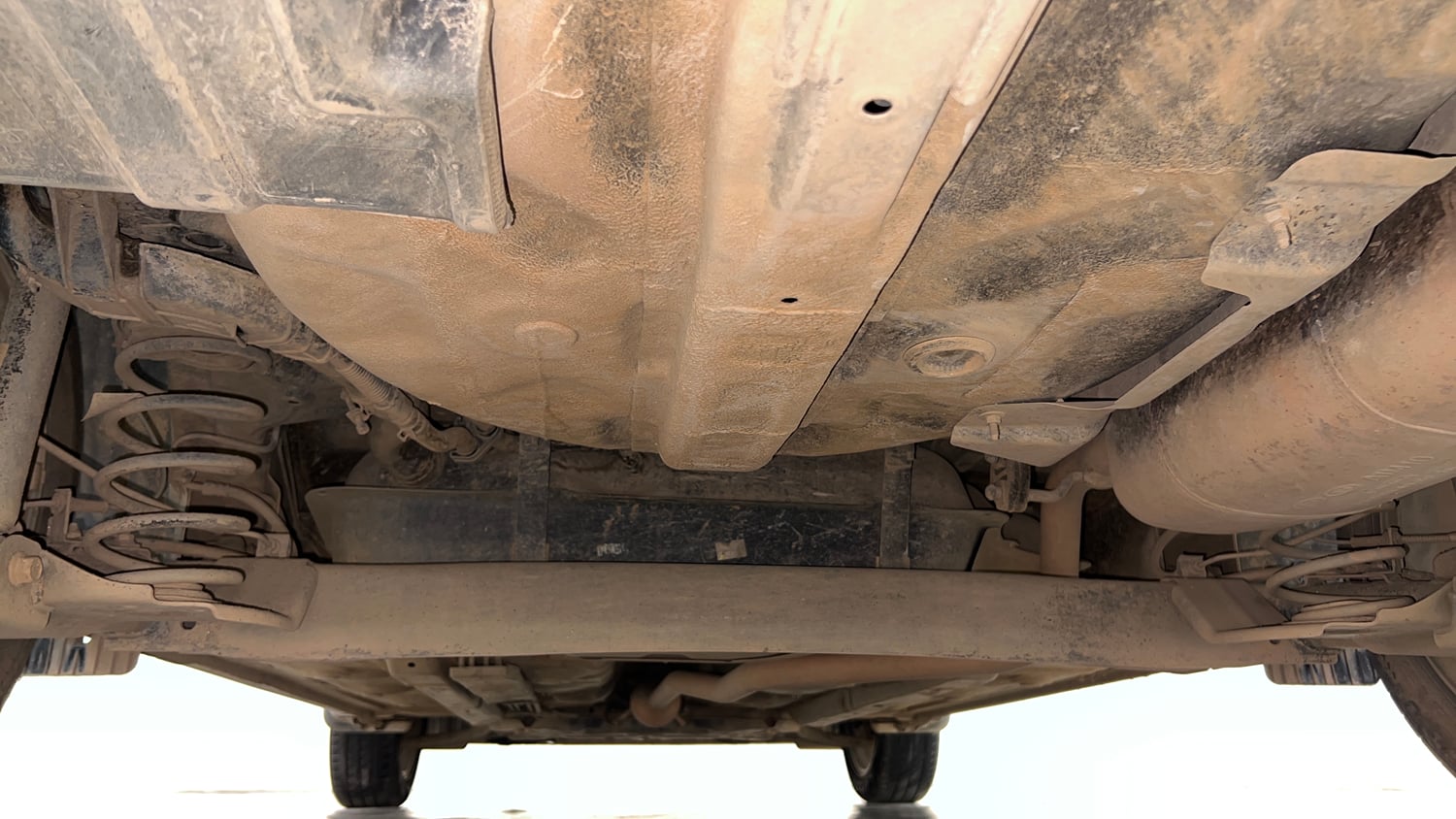 Used 2020 Hyundai Aura SX 1.2 (O) Petrol Petrol Manual extra REAR UNDERBODY VIEW (TAKEN FROM REAR)