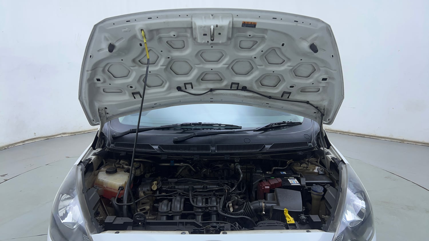 Used 2017 Ford Figo Titanium 1.2 Ti-VCT Petrol Manual engine ENGINE & BONNET OPEN FRONT VIEW