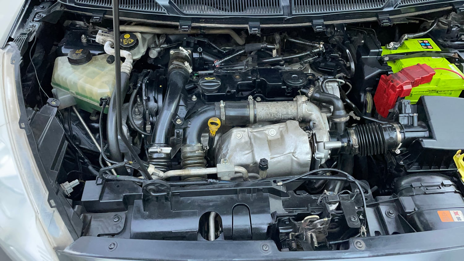 Used 2015 Ford Figo Titanium1.5 TDCi Diesel Manual engine ENGINE RIGHT SIDE VIEW