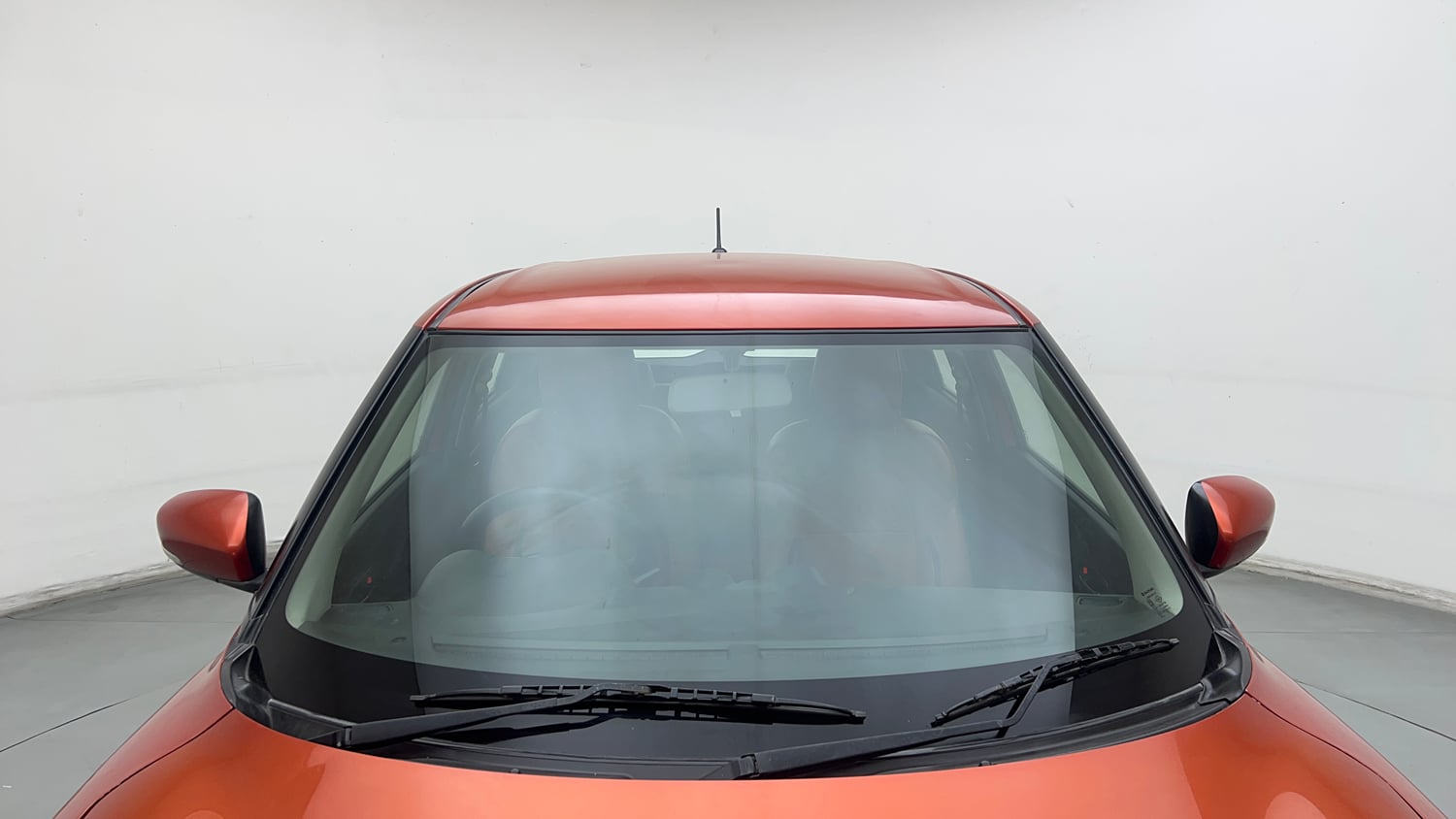 Used 2018 Maruti Suzuki Swift VXi Petrol Manual exterior FRONT WINDSHIELD VIEW