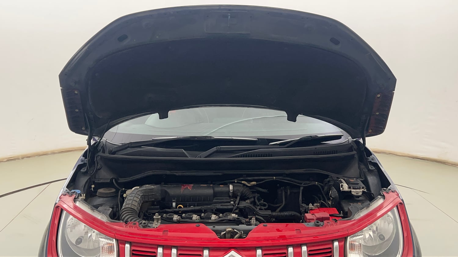 Used 2022 Maruti Suzuki Ignis Sigma 1.2 MT Petrol Manual engine ENGINE & BONNET OPEN FRONT VIEW