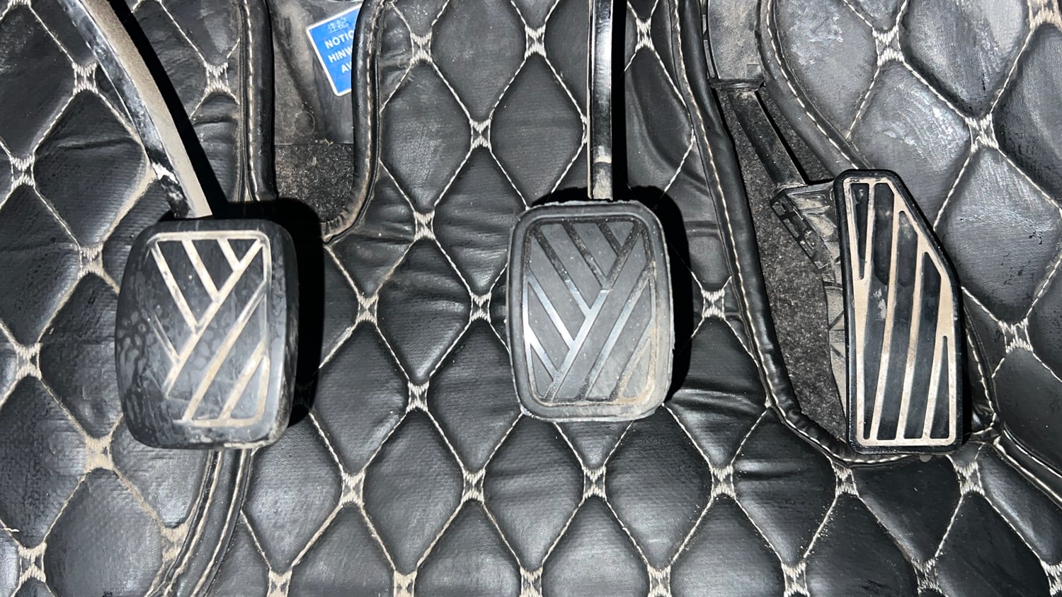 Used 2018 Maruti Suzuki Swift VXi Petrol Manual interior PEDALS VIEW