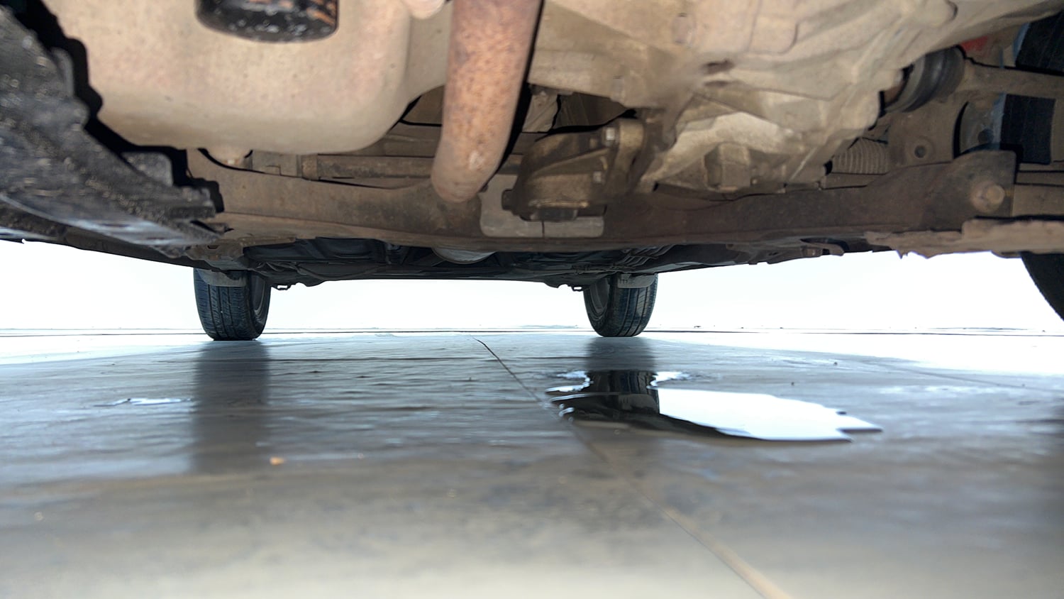 Used 2019 Maruti Suzuki Swift ZXi Plus AMT Petrol Automatic extra FRONT LEFT UNDERBODY VIEW