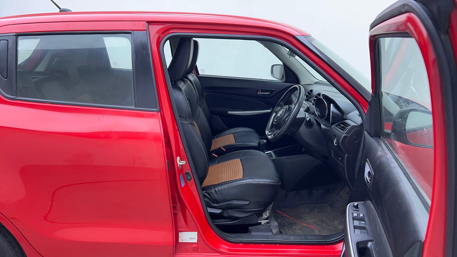 Used 2019 Maruti Suzuki Swift ZXi Plus AMT Petrol Automatic interior RIGHT SIDE FRONT DOOR CABIN VIEW